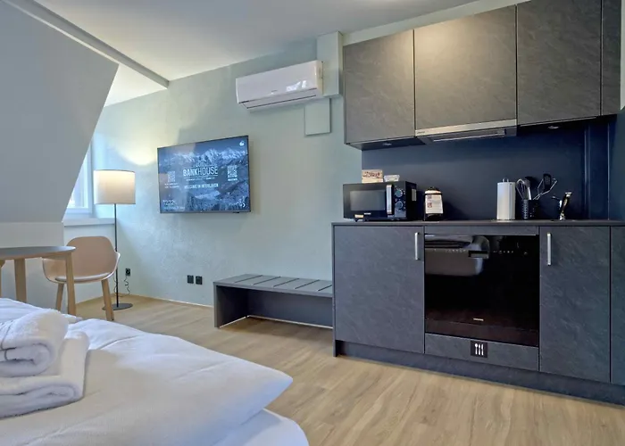 Bank House M 405 - Griwa Rent